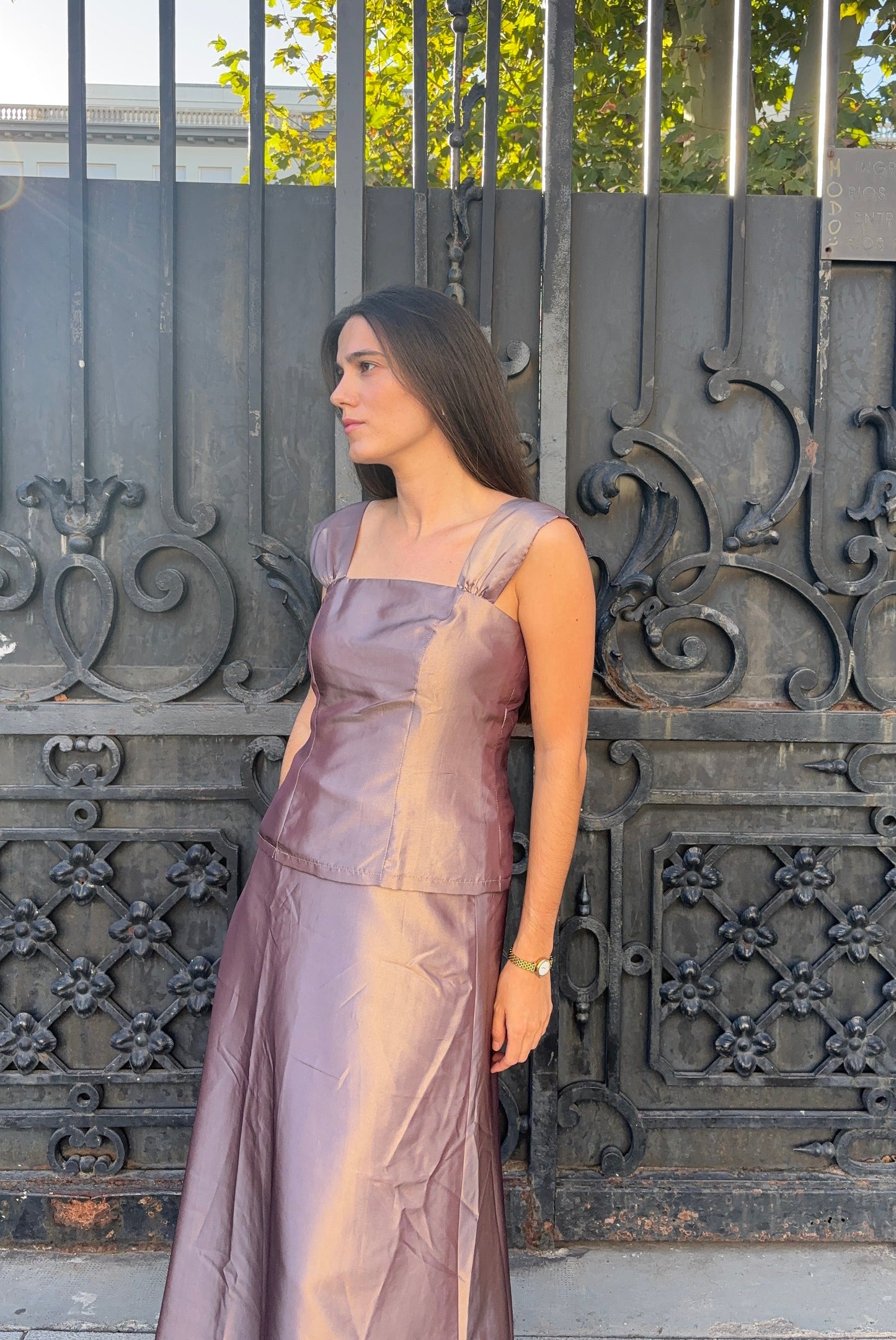 CONJUNTO TOP, FALDA Y CHAQUETA GRISETTA